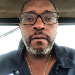 Meet your Posher, Howard